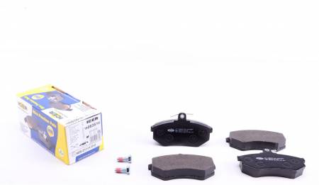 Колодки гальмівні (передні) Audi 80/90/100/200 77-96/VW Passat B3/B4 88-97 158 180835-700 фото товару