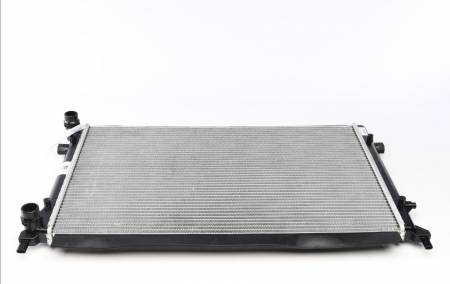 Радіатор охолодження VW Caddy III/Golf 1.4/1.6/2.0 03- (648x406x24) 205 53405 фото товару