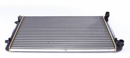 Радіатор охолодження VW Caddy 1.9TDI 03- (650x415x23) 205 53405A фото товару
