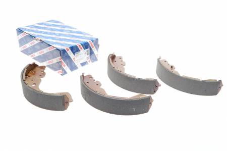 Колодки гальмівні (задні) Nissan NP300 Navara 05- (барабанні) (294x56.3) 30 0986487922 фото товару