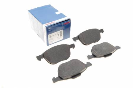 Комплект гальмівних колодок (передніх) Ford Focus II-III/Kuga/Connect/Mazda 3/5/Volvo C30/C70/S40 03- 30 0986424794 фото товару