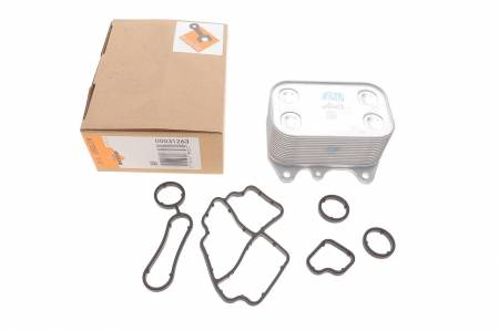 Радіатор масляний VW Caddy III/Crafter/T5 (теплообмінник) 205 31263 фото товару