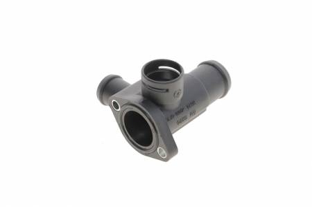 Фланець системи охолодження Audi A4/A6/ VW Passat 1.9 TDI 96- 01 101 18226 фото товару