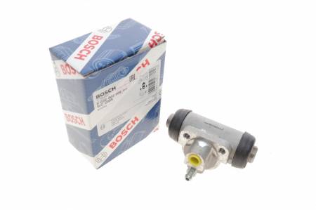 BOSCH NISSAN Тормозной цилиндр задний NP300 NAVARA 2.5 dCi 05-, NP300 NAVARA 2.5 dCi 4WD 09-, NP300 NAVARA 3.0 dCi 4WD 10- 30 F026002005 фото товару