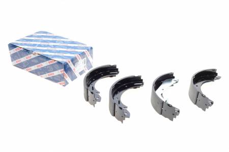 BOSCH NISSAN щоки гальмівні Terrano,Vanette 92- 30 0986487583 фото товару